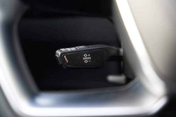 Audi e-tron 55 quattro edition 95 kWh Cruise Clima LED Camera 408 pk!