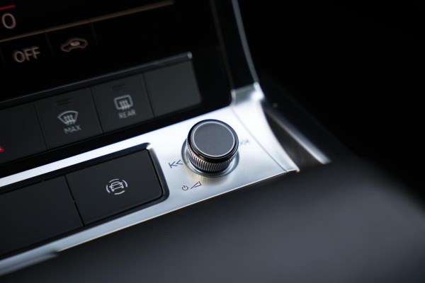 Audi e-tron 55 quattro edition 95 kWh Cruise Clima LED Camera 408 pk!