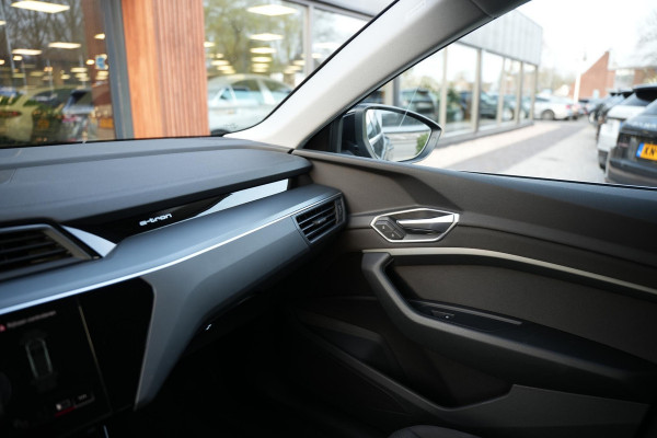 Audi e-tron 55 quattro edition 95 kWh Cruise Clima LED Camera 408 pk!