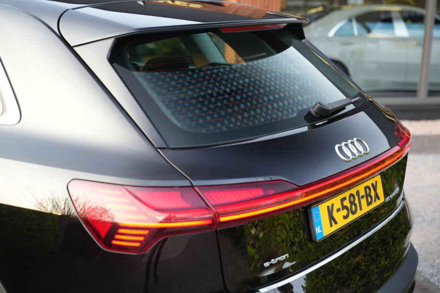 Audi e-tron 55 quattro edition 95 kWh Cruise Clima LED Camera 408 pk!