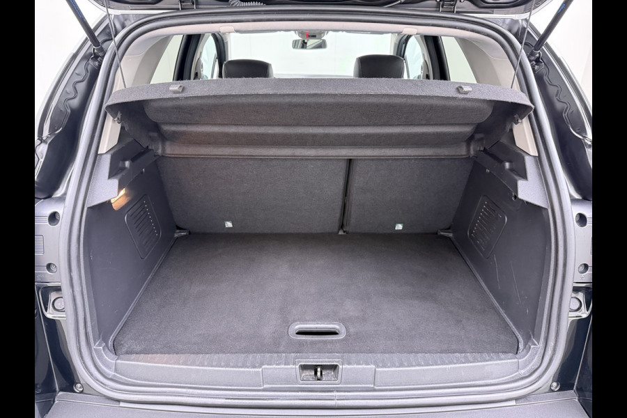 Renault Captur T 90pk Intens Navi Ecc Cruise Control Two-Tone Pdc Keyless 0.9 TCe Lmv 17" Led Regen-Lichtsensor Isofix Bluetooth Privacy Glas Mooie en complete Renault Captur 1148kg licht