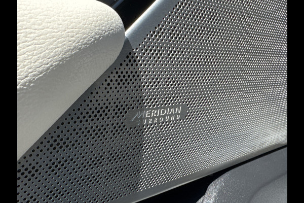 Land Rover Range Rover Velar 2.0 250PK AWD R-DYNAMIC BLACK PACK SE LEDER/VIRTUAL/PANORAMADAK****