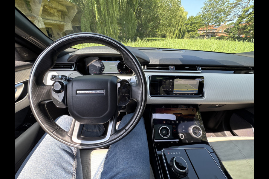 Land Rover Range Rover Velar 2.0 250PK AWD R-DYNAMIC BLACK PACK SE LEDER/VIRTUAL/PANORAMADAK****