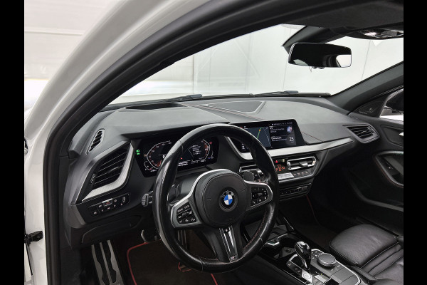 BMW 1-serie 128ti High Executive M-Sport (Goed OnderH, Carplay, Navi, Stoel/ Stuur VerW, Camera, Addapt Cruise, PDC V+A, Etc)