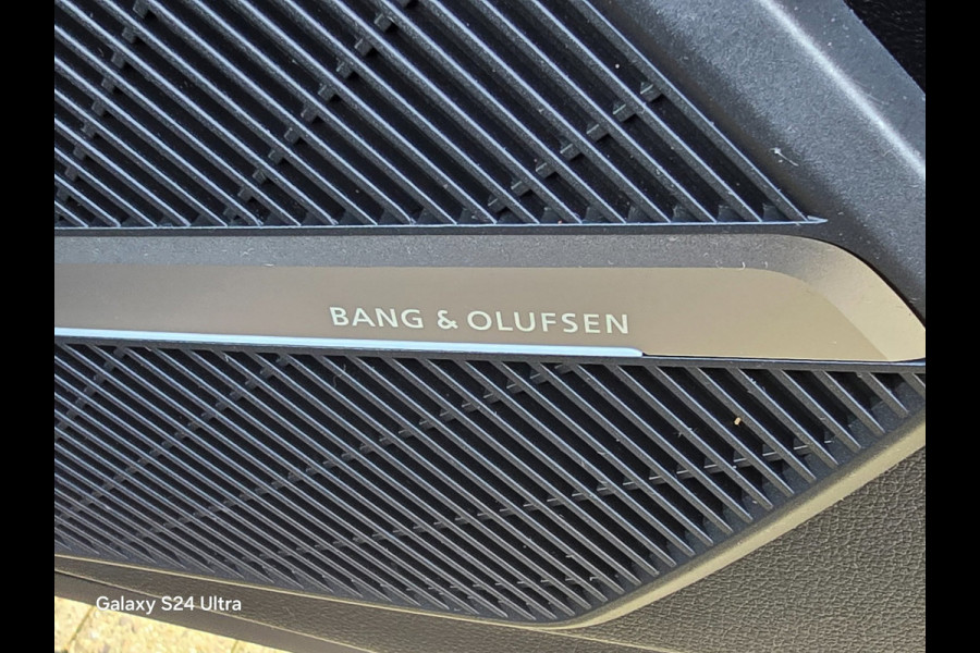 Audi Q5 55 TFSI e Quattro SQ5 Look / AUT / ACC / Navi / Ecc / Elek Pakket / Digital Cockpit / Open Panoramadak / Led / Pdc / 22 In