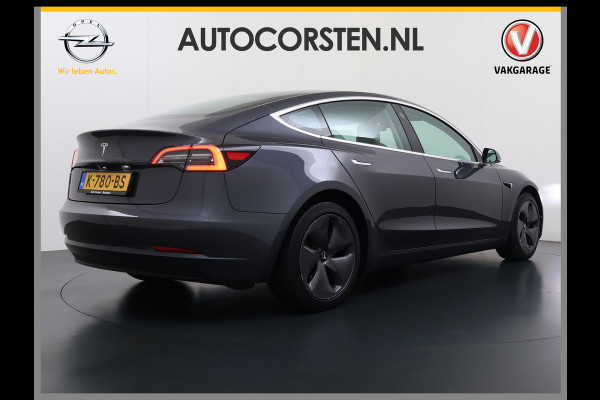 Tesla Model 3 SR+ 325PK LFP-Accu Trekhaak AutoPilot Leer Pano-Dak Adaptive Cruise Lmv 18" Camera's Elektr.-Stuur+Stoelen+Spiegels+Geheugen+Eas SOH 87% Ecc Navi Led DAB Voorverwarmen interieur via App Keyless One-Pedal-Drive 1.000KG Trekgewicht 1e Eigenaar Origineel Nederlandse Auto Fabrieksgarantie op Accu en Motor tot 10-12-2028/160.000km LFP accu dus 100% opladen !