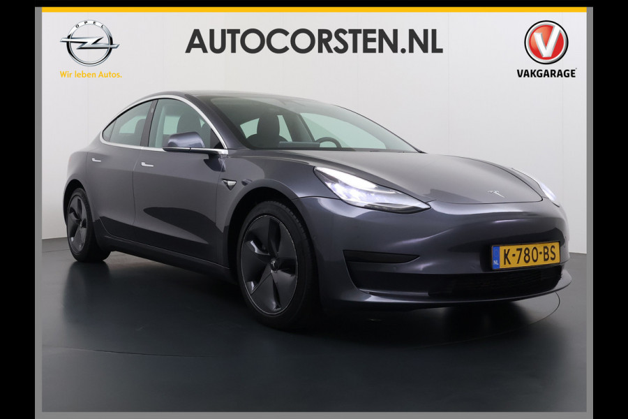 Tesla Model 3 SR+ 325PK LFP-Accu Trekhaak AutoPilot Leer Pano-Dak Adaptive Cruise Lmv 18" Camera's Elektr.-Stuur+Stoelen+Spiegels+Geheugen+Eas SOH 87% Ecc Navi Led DAB Voorverwarmen interieur via App Keyless One-Pedal-Drive 1.000KG Trekgewicht 1e Eigenaar Origineel Nederlandse Auto Fabrieksgarantie op Accu en Motor tot 10-12-2028/160.000km LFP accu dus 100% opladen !