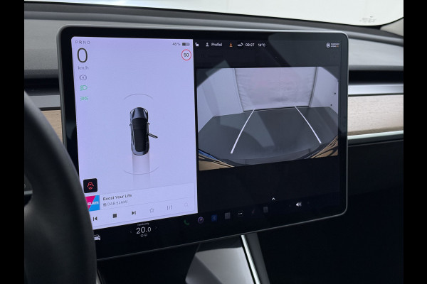 Tesla Model 3 SR+ 325PK LFP-Accu Trekhaak AutoPilot Leer Pano-Dak Adaptive Cruise Lmv 18" Camera's Elektr.-Stuur+Stoelen+Spiegels+Geheugen+Eas SOH 87% Ecc Navi Led DAB Voorverwarmen interieur via App Keyless One-Pedal-Drive 1.000KG Trekgewicht 1e Eigenaar Origineel Nederlandse Auto Fabrieksgarantie op Accu en Motor tot 10-12-2028/160.000km LFP accu dus 100% opladen !