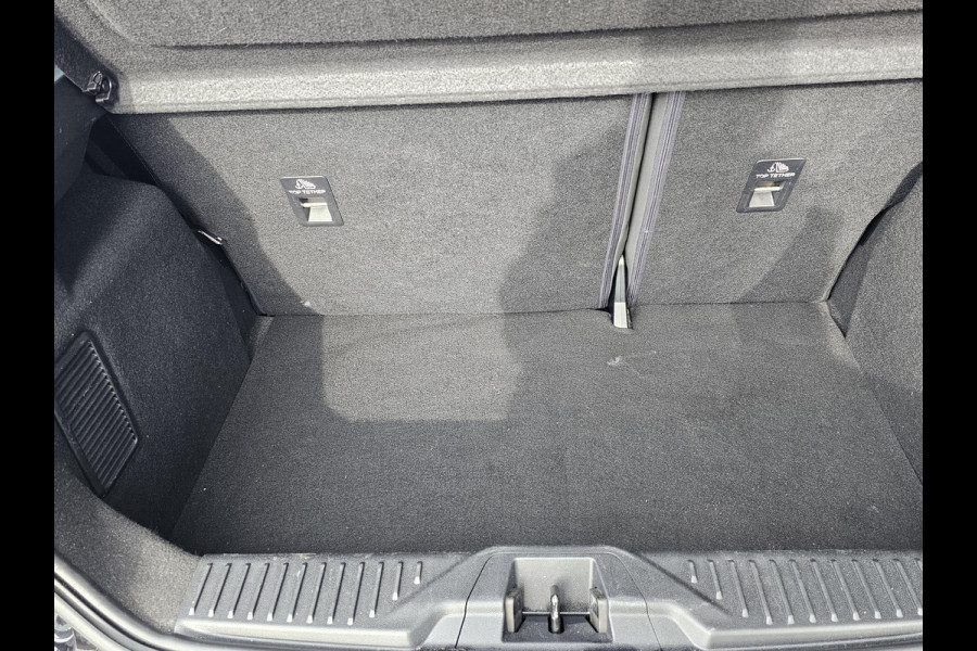 Ford Fiesta 1.0 EcoBoost ST-Line 78000 km | Navigatie | Winterpack | Lane assist | 17'' velgen | Vooruitverwarming etc.