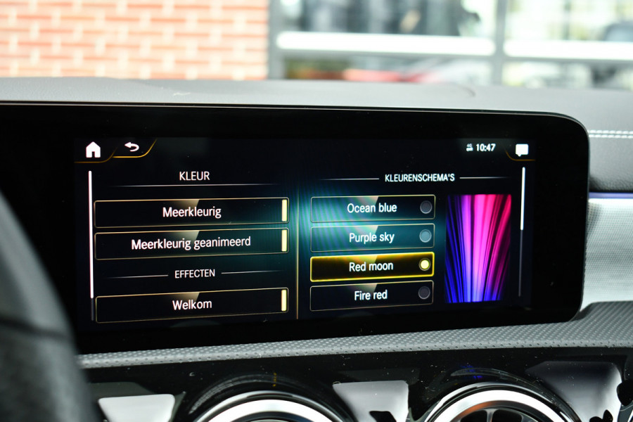 Mercedes-Benz CLA-Klasse Shooting Brake 250 e AMG Pano 360-cam Night 19inch