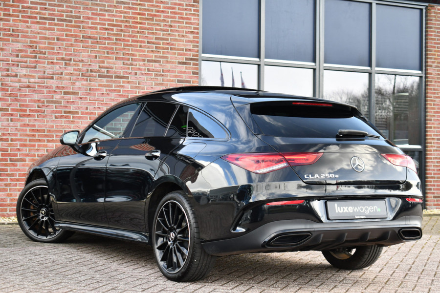 Mercedes-Benz CLA-Klasse Shooting Brake 250 e AMG Pano 360-cam Night 19inch