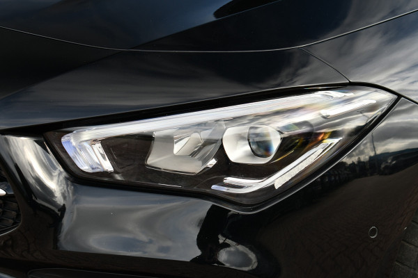 Mercedes-Benz CLA-Klasse Shooting Brake 250 e AMG Pano 360-cam Night 19inch