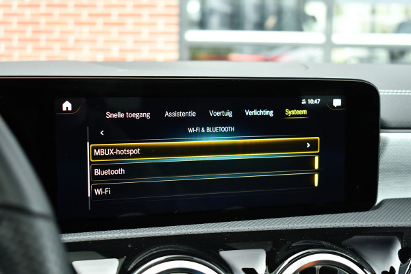 Mercedes-Benz CLA-Klasse Shooting Brake 250 e AMG Pano 360-cam Night 19inch