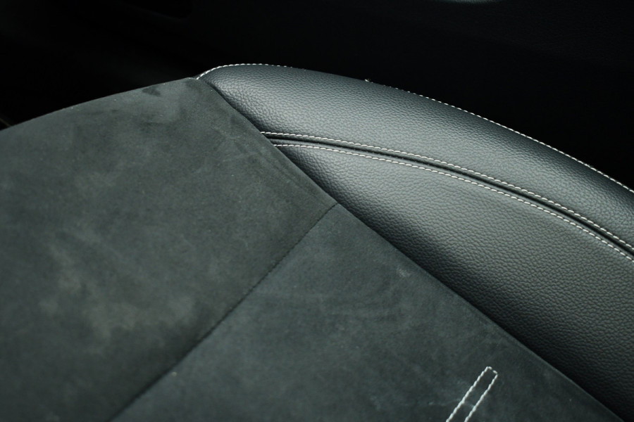 Mercedes-Benz CLA-Klasse Shooting Brake 250 e AMG Pano 360-cam Night 19inch