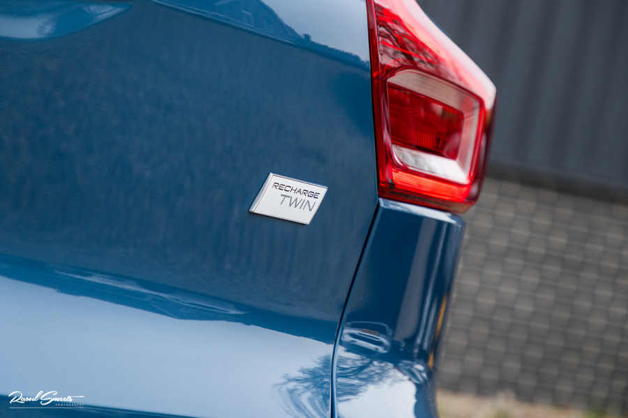 Volvo XC40 Recharge Twin Ultimate 78 kWh | Zwenkbare trekhaak | Panorama dak | Adaptieve cruise | Blis | Harman Kardon |