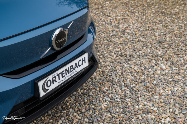 Volvo XC40 Recharge Twin Ultimate 78 kWh | Zwenkbare trekhaak | Panorama dak | Adaptieve cruise | Blis | Harman Kardon |