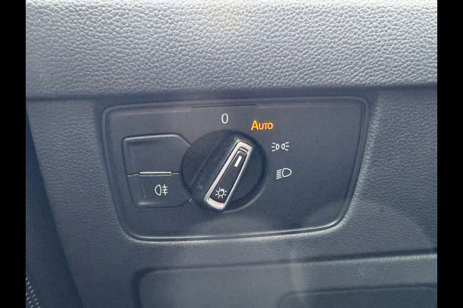 Volkswagen Passat Variant 218PK DSG HYBRID GTE BUSINESS TREKHAAK/CAMERA/NAVI/VIRTUAL