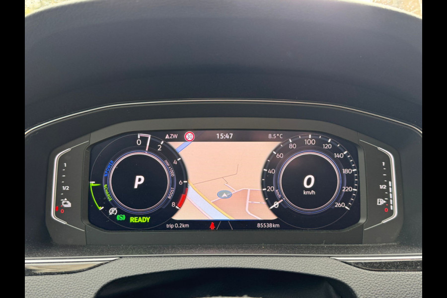 Volkswagen Passat Variant 218PK DSG HYBRID GTE BUSINESS TREKHAAK/CAMERA/NAVI/VIRTUAL