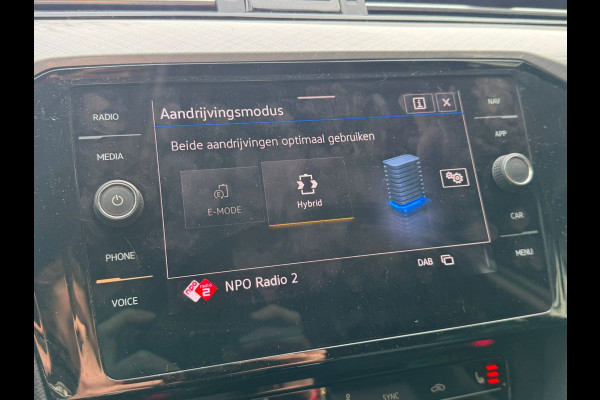 Volkswagen Passat Variant 218PK DSG HYBRID GTE BUSINESS TREKHAAK/CAMERA/NAVI/VIRTUAL