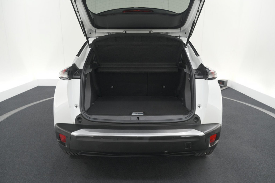 Peugeot e-2008 EV GT 50 kWh | Camera | Alcantara Pakket | Adaptieve Cruise Control | Stoelverwarming | Dodehoekdetectie