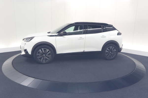 Peugeot e-2008 EV GT 50 kWh | Camera | Alcantara Pakket | Adaptieve Cruise Control | Stoelverwarming | Dodehoekdetectie