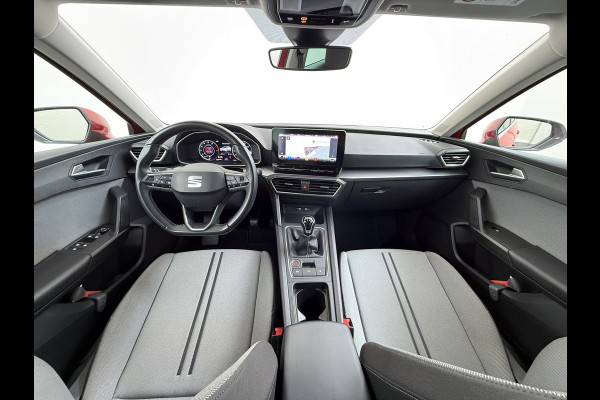 Seat Leon Sportstourer 1.5T 131pk NWE Model Trekhaak Camera Adaptive-Cruise Navi Ecc Virtual Cockpit Apple Carplay/Android Auto Pdc Style  Lmv Led DAB Keyless Isofix Front assist Regensensor Bluetooth Rijstrooksensor 1e Eigenaar Origineel Nederlandse Auto