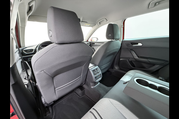Seat Leon Sportstourer 1.5T 131pk NWE Model Trekhaak Camera Adaptive-Cruise Navi Ecc Virtual Cockpit Apple Carplay/Android Auto Pdc Style  Lmv Led DAB Keyless Isofix Front assist Regensensor Bluetooth Rijstrooksensor 1e Eigenaar Origineel Nederlandse Auto