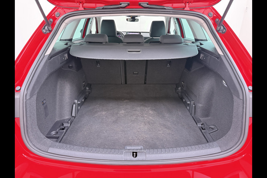 Seat Leon Sportstourer 1.5T 131pk NWE Model Trekhaak Camera Adaptive-Cruise Navi Ecc Virtual Cockpit Apple Carplay/Android Auto Pdc Style  Lmv Led DAB Keyless Isofix Front assist Regensensor Bluetooth Rijstrooksensor 1e Eigenaar Origineel Nederlandse Auto