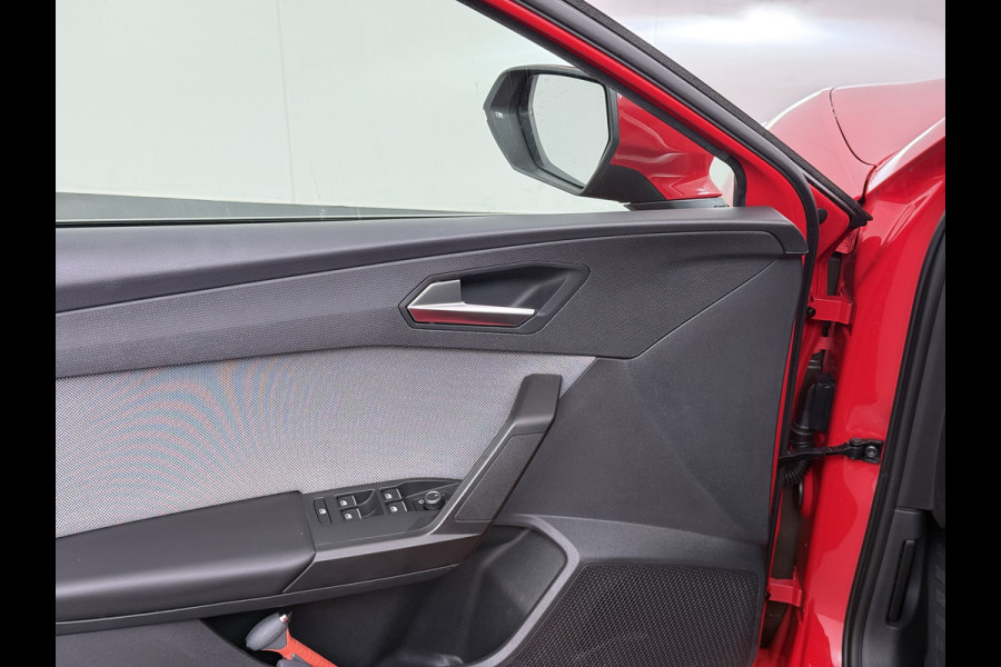 Seat Leon Sportstourer 1.5T 131pk NWE Model Trekhaak Camera Adaptive-Cruise Navi Ecc Virtual Cockpit Apple Carplay/Android Auto Pdc Style  Lmv Led DAB Keyless Isofix Front assist Regensensor Bluetooth Rijstrooksensor 1e Eigenaar Origineel Nederlandse Auto