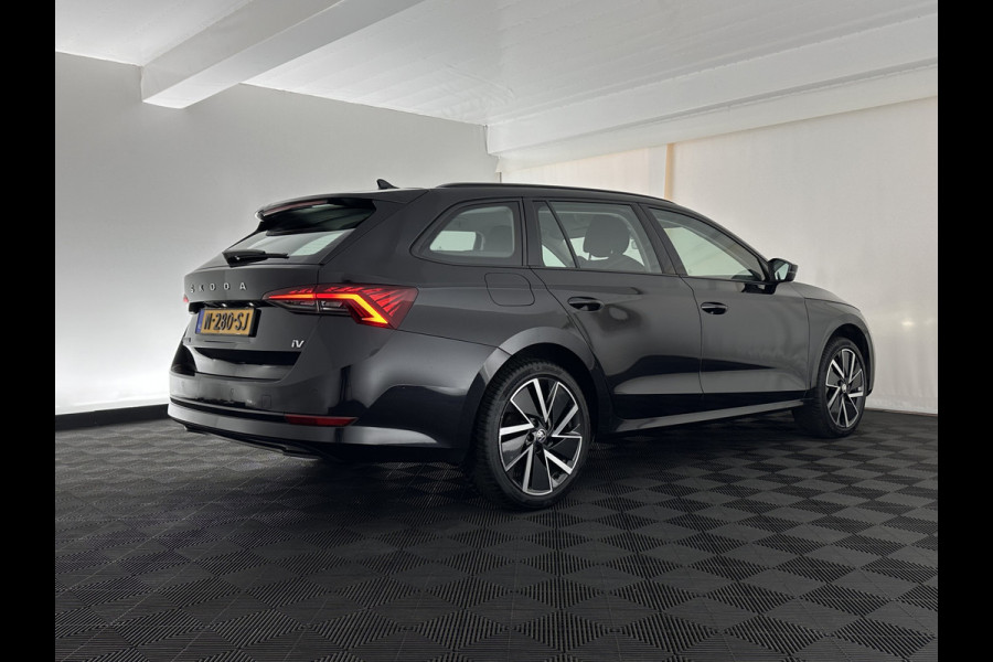 Škoda Octavia Combi 1.4 TSI iV PHEV Business Edition (Plug-in) (INCL-BTW) *FULL-LED | DIGI-COCKPIT | COMFORTSEATS | NAVI-FULLMAP | PRIVACY-GLASS | DAB | SHIFTPADDLES | ECC | PDC | CRUISE | TOWBAR | 18''ALU*