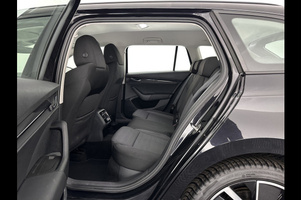 Škoda Octavia Combi 1.4 TSI iV PHEV Business Edition (Plug-in) (INCL-BTW) *FULL-LED | DIGI-COCKPIT | COMFORTSEATS | NAVI-FULLMAP | PRIVACY-GLASS | DAB | SHIFTPADDLES | ECC | PDC | CRUISE | TOWBAR | 18''ALU*