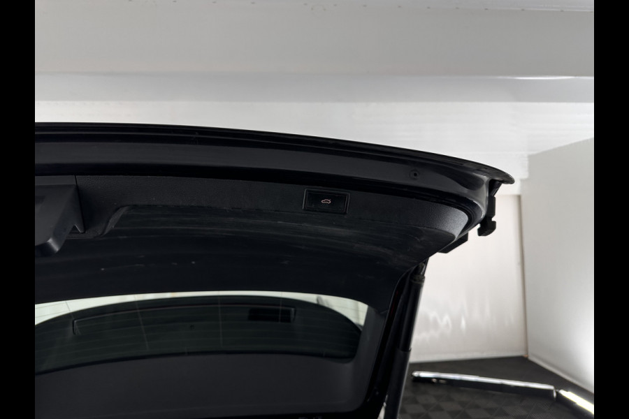 Škoda Octavia Combi 1.4 TSI iV PHEV Business Edition (Plug-in) (INCL-BTW) *FULL-LED | DIGI-COCKPIT | COMFORTSEATS | NAVI-FULLMAP | PRIVACY-GLASS | DAB | SHIFTPADDLES | ECC | PDC | CRUISE | TOWBAR | 18''ALU*