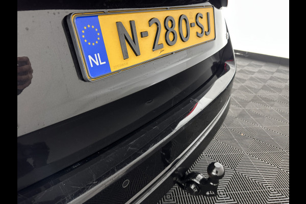 Škoda Octavia Combi 1.4 TSI iV PHEV Business Edition (Plug-in) (INCL-BTW) *FULL-LED | DIGI-COCKPIT | COMFORTSEATS | NAVI-FULLMAP | PRIVACY-GLASS | DAB | SHIFTPADDLES | ECC | PDC | CRUISE | TOWBAR | 18''ALU*