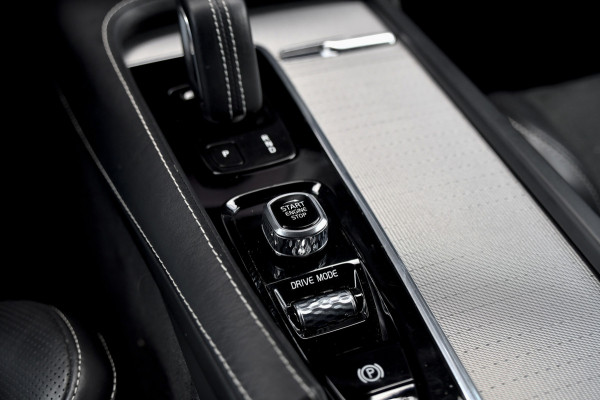 Volvo XC90 2.0 T8 Twin Engine AWD R-Design Polestar+. Pano, Luchtv, 7P, HUD, Memory, 360, H/K, Pilot assist, Trekh, Keyless, 22''!