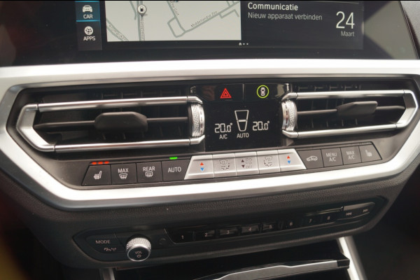 BMW 3 Serie Touring 320e PHEV Business Edition -LEER-TREKHAAK-ECC-