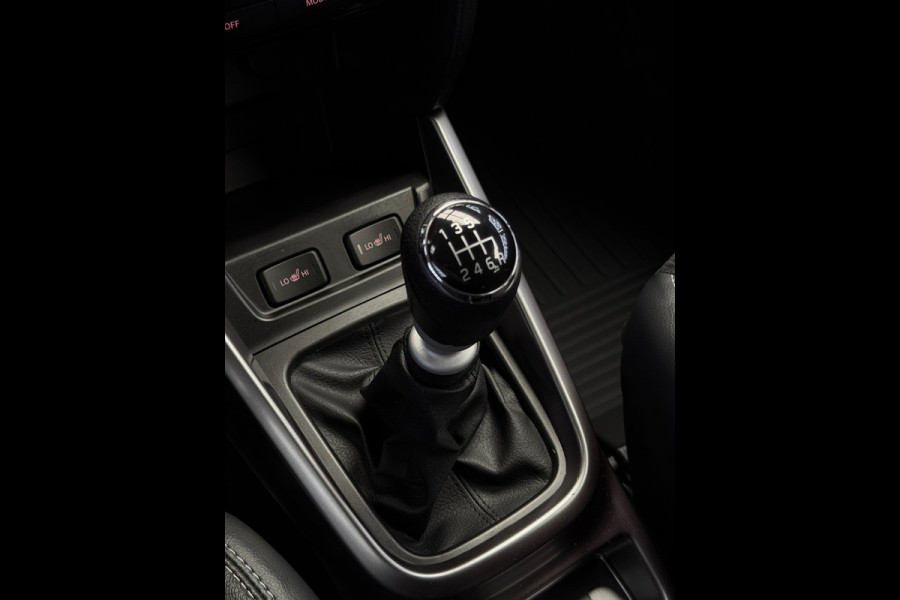 Suzuki Vitara 1.4 Boosterjet Style Smart Hybrid CarPlay