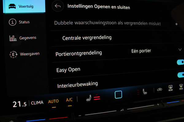 Volkswagen Tiguan 1.5 eHybrid Life Edition > (nieuw) Grenadilla Black/18inch/IQ/Design-pakket/Winterpakket Plus...