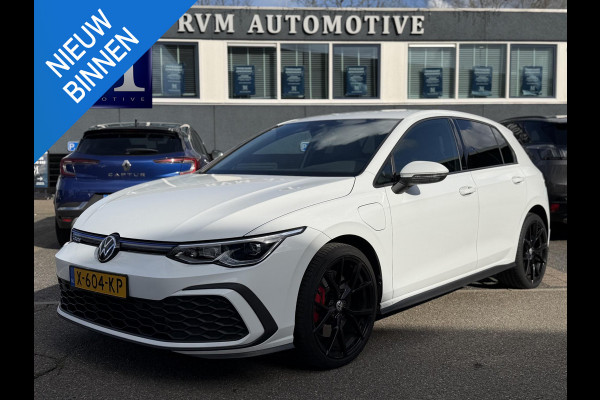 Volkswagen Golf 1.4 eHybrid GTE € 24.900,- VOOR € 22.877,- UW LENTEVOORDEEL € 2.023,-! | RECENT ONDERHOUD GEHAD| STOEL + STUURWIELVERWARMING | ACHTERUITRIJ CAMERA | ADAPTIEVE CRUISE | 19 INCH | INCL. 12 MND BOVAG GARANTIE
