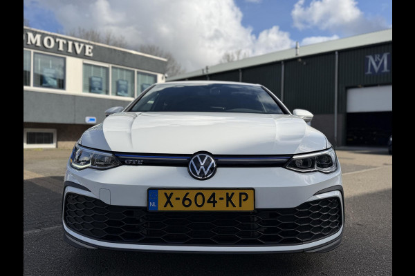 Volkswagen Golf 1.4 eHybrid GTE € 24.900,- VOOR € 22.877,- UW LENTEVOORDEEL € 2.023,-! | RECENT ONDERHOUD GEHAD| STOEL + STUURWIELVERWARMING | ACHTERUITRIJ CAMERA | ADAPTIEVE CRUISE | 19 INCH | INCL. 12 MND BOVAG GARANTIE