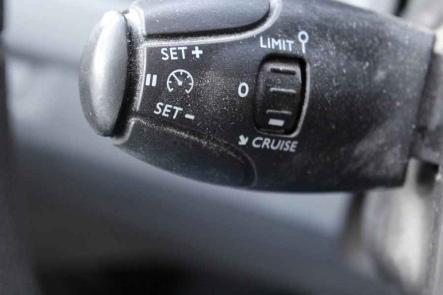 Toyota ProAce Compact 1.6 D-4D Cool Comfort dealer onderhouden trekhaak airco