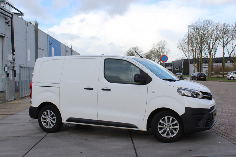Toyota ProAce Compact 1.6 D-4D Cool Comfort dealer onderhouden trekhaak airco