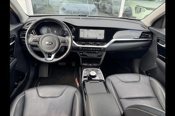 Kia e-Niro ExecutiveLine 64 kWh | JBL audio | Stoel verwarming en ventilatie | Stuurverwarming | Lederen | Dodehoek detectie | Navigatie | Apple Carplay / Android Auto | Elektrisch bedienbare bestuurdersstoel met geheugen
