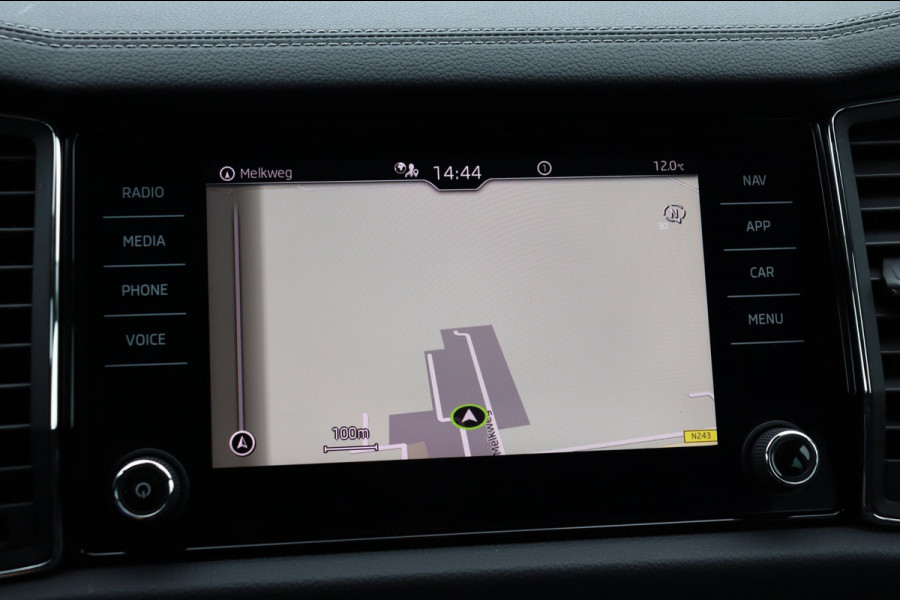 Škoda Kodiaq 1.5 TSI Business Edition pano-dak el.trekhaak camera nw.model