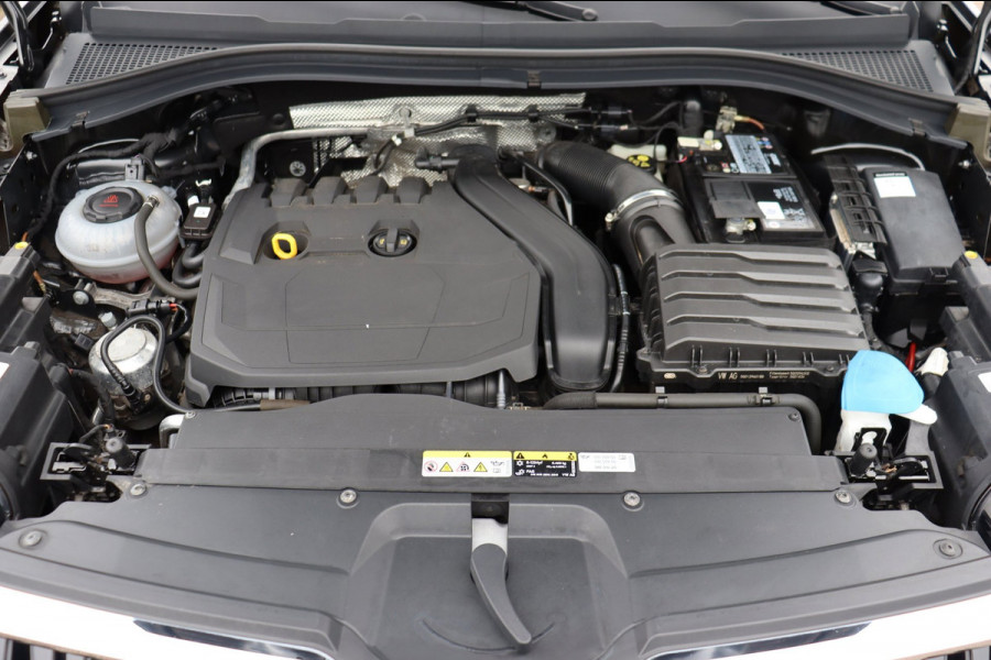 Škoda Kodiaq 1.5 TSI Business Edition pano-dak el.trekhaak camera nw.model