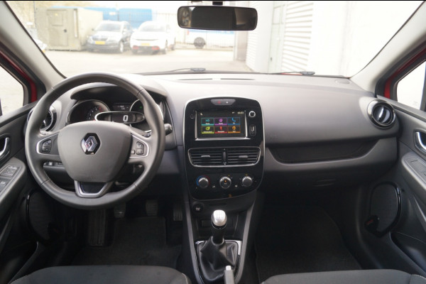 Renault Clio Estate 0.9 TCe 90pk Limited -NAVI-AIRCO-PDC-TREKHAAK-LED-