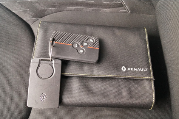 Renault Clio Estate 0.9 TCe 90pk Limited -NAVI-AIRCO-PDC-TREKHAAK-LED-