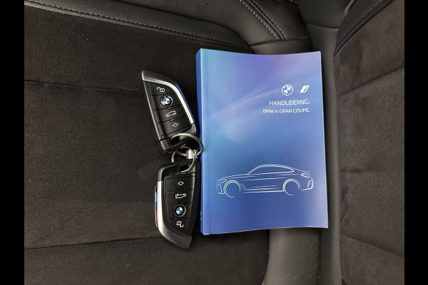 BMW i4 eDrive40 84 kWh M-Sport *M50 JAHRE* [ 3-Fase-11 kW ] {SOH-96%} (INCL-BTW) *LEATHER-ALCANTARA | FULL-LED | ADAPTIVE-CRUISE | HEATED-SPORTSEATS | CAMERA | DAB | DIGI-COCKPIT | NAVI-FULLMAP | AMBIENT-LIGHT | ECC | PDC | CARPLAY | KEYLESS | SHIFTPADDLES | 18