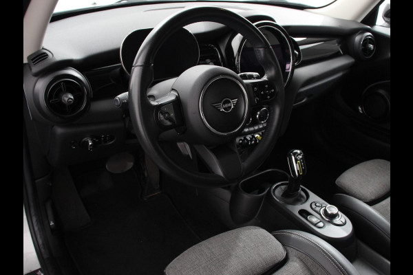 MINI Mini Electric Business Edition 33 kWh SOH 96% | Navigatie | Climate Control | Lichtmetalen Velgen | Dab | Parkeer sensoren