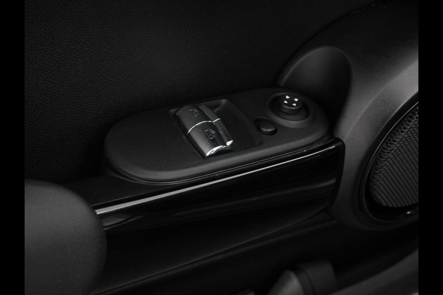 MINI Mini Electric Business Edition 33 kWh SOH 96% | Navigatie | Climate Control | Lichtmetalen Velgen | Dab | Parkeer sensoren