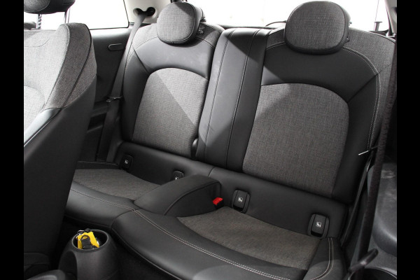 MINI Mini Electric Business Edition 33 kWh SOH 96% | Navigatie | Climate Control | Lichtmetalen Velgen | Dab | Parkeer sensoren